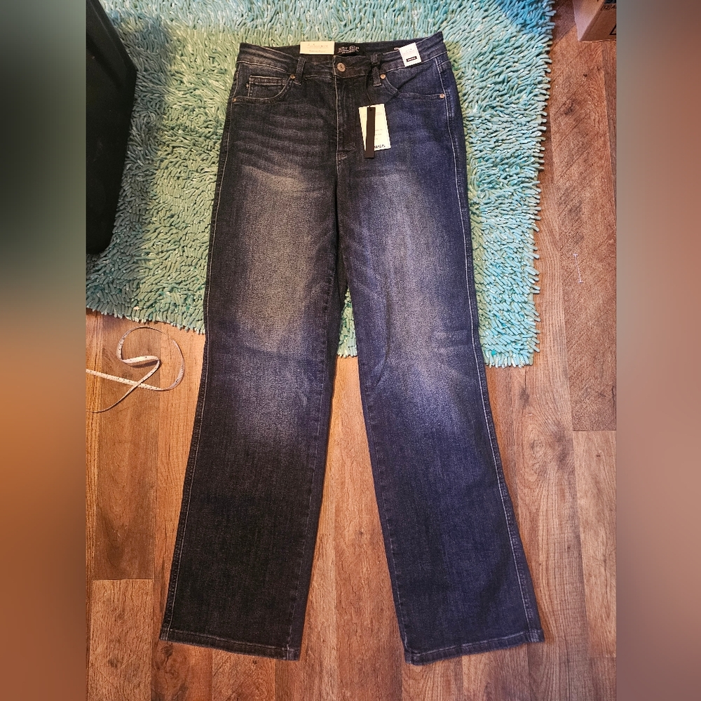 Judy Blue Dark Wash Straight Leg Jeans